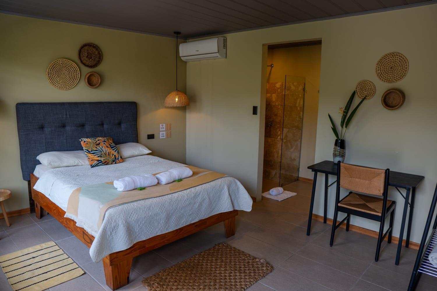 Hotel Y Cabinas Del Tropico Guápiles Buitenkant foto